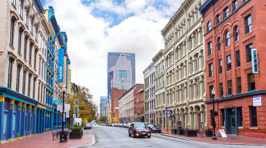 Louisville bölgesinde çeşitli araba kiralama seçenekleri sunuyoruz.